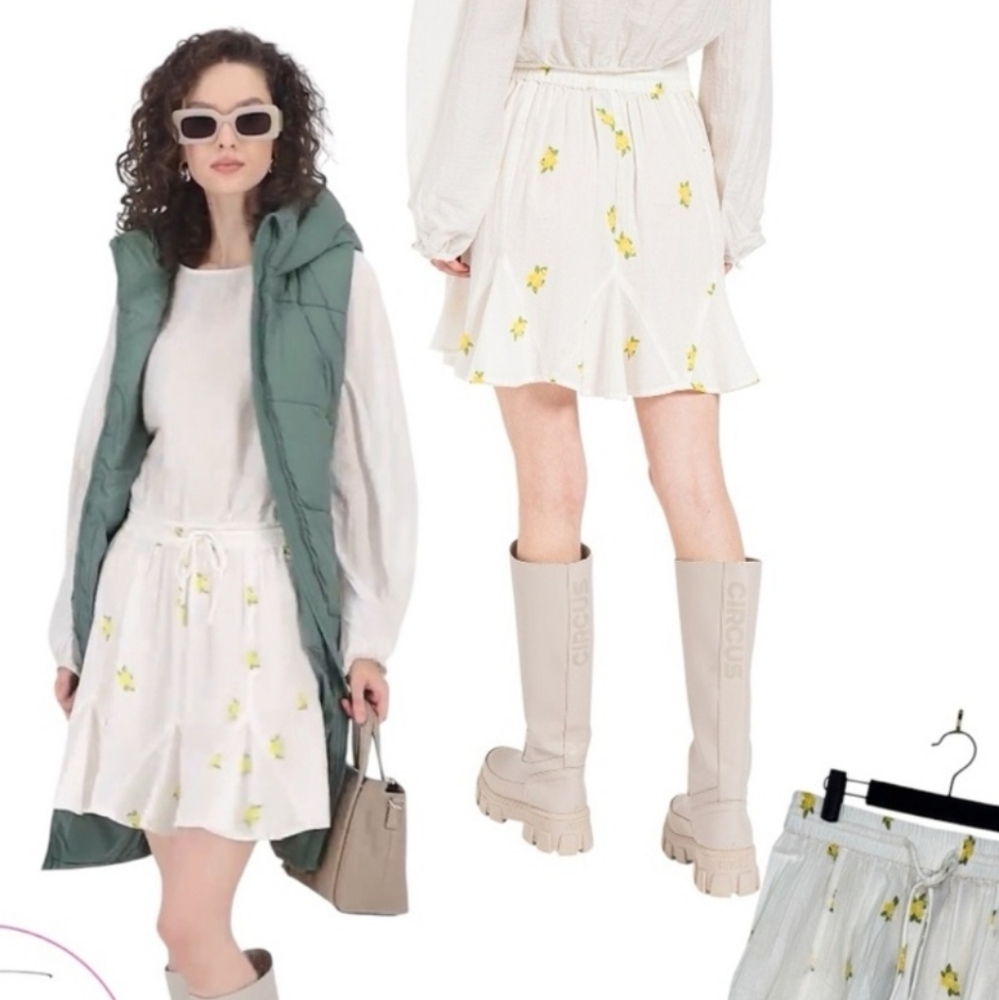 Vero Moda Maya‎ Skirt in Snow White/Venus Flow Print New with tags
